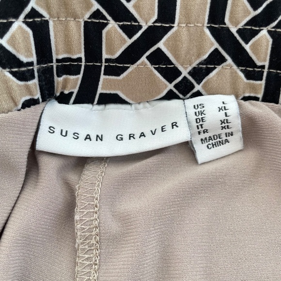 SUSAN GRAVER Women’s Size Large Liquid Knit Tan & Black Print Skort Skirt - Picture 4 of 6